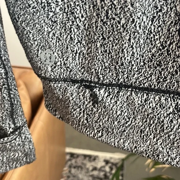 Lululemon Rush Hour Long Sleeve - Picture 6 of 7